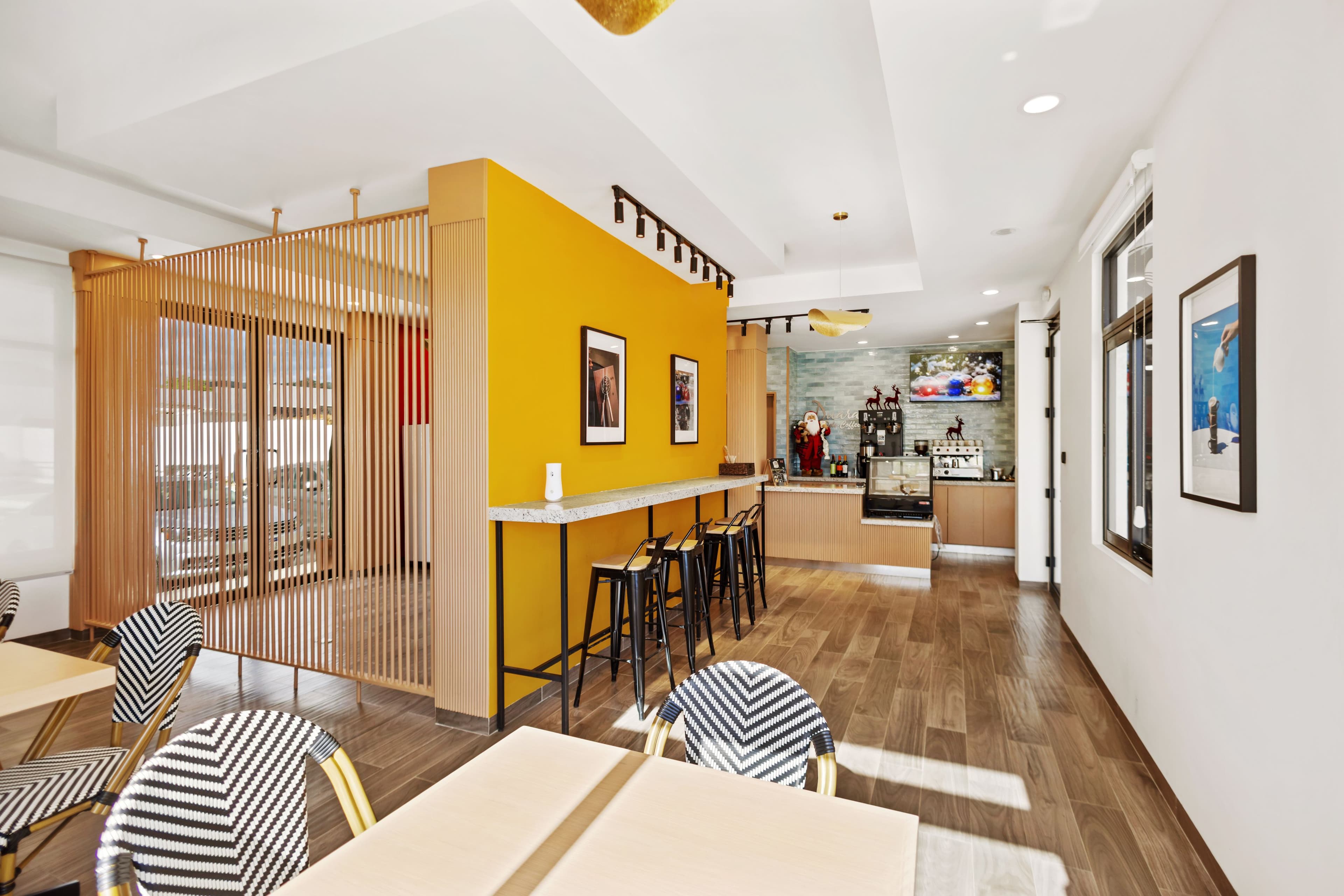 MINI MARKET CAFE